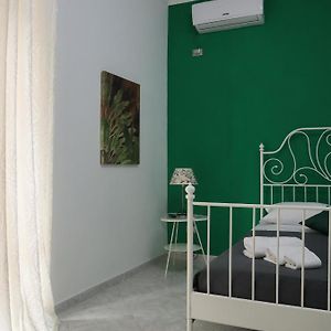 Camera con letto king size